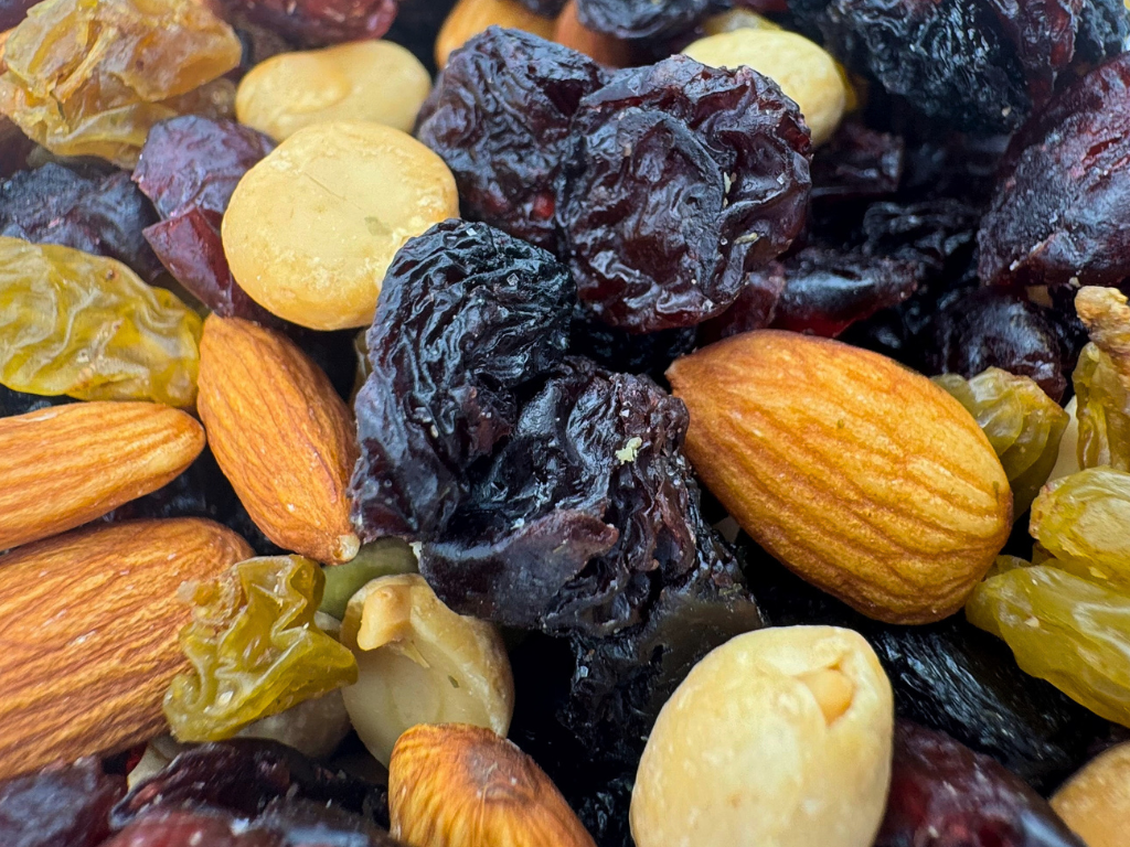 FRUIT N FITNESS SNACK MIX 8.6oz