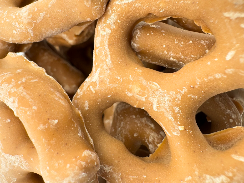 PEANUT BUTTER PRETZELS 9.1oz