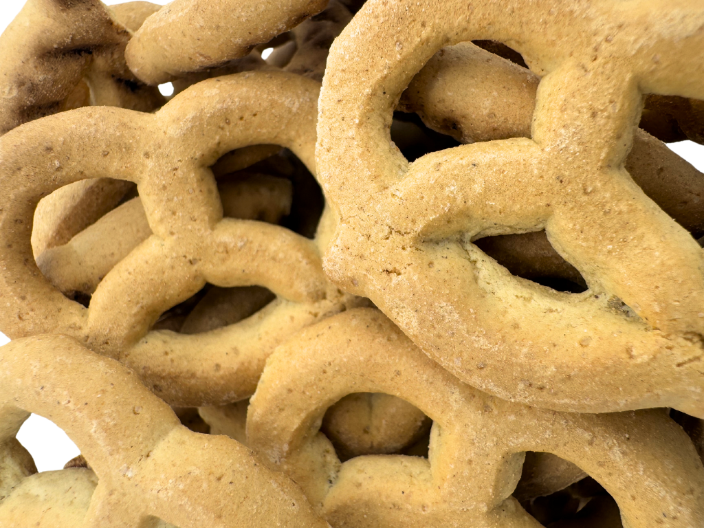 CINNAMON HONEY GRAHAM PRETZELS 5.9oz