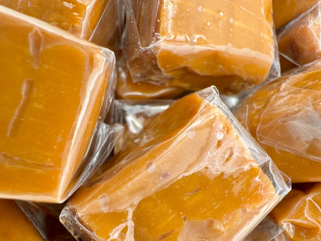 VANILLA CARAMEL SQUARES 9.9oz