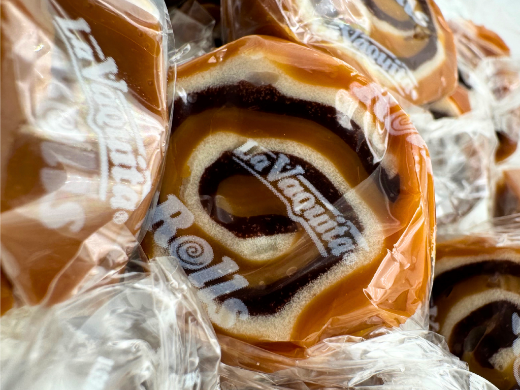 CHOCOLATE CARAMEL ROLLS 13.7oz