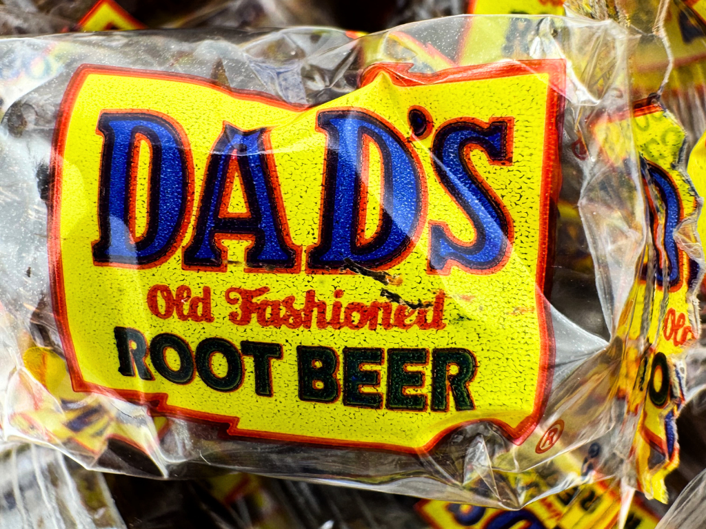DAD'S ROOT BEER BARRELS 8oz