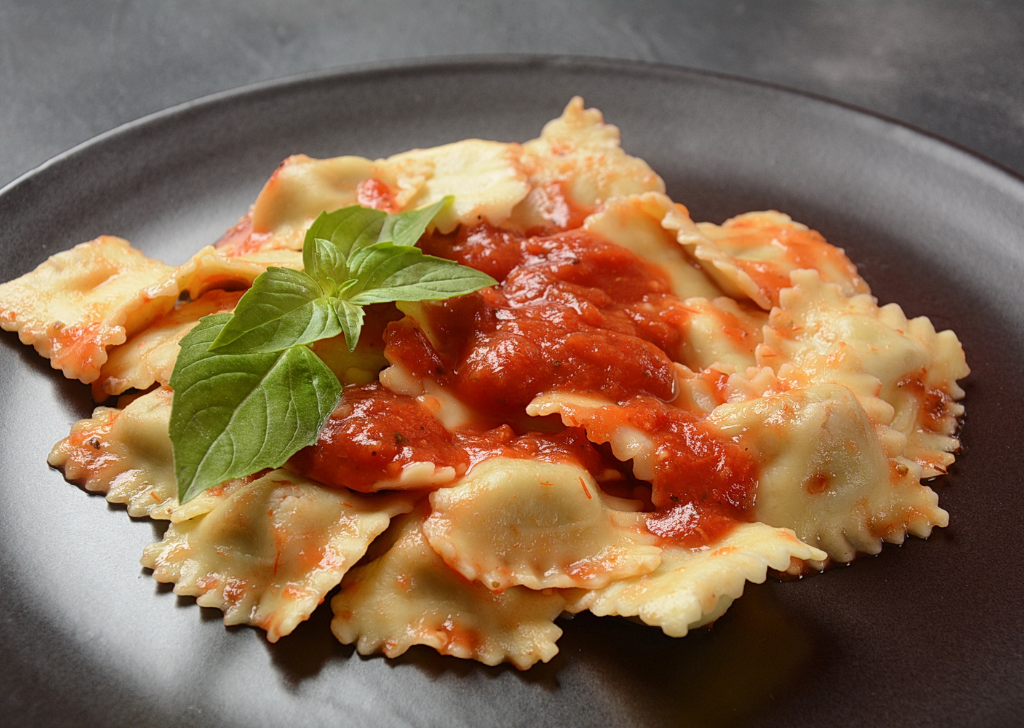 Arrezzio Cheese Ravioli 10#, $1.59/lb