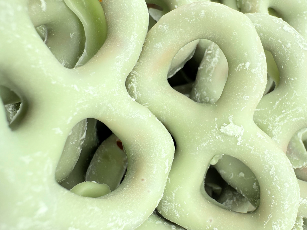 KEY LIME YOGURT PRETZELS 9.1oz